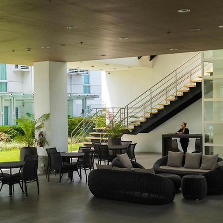 Abreeza Studio Suite 2321 - Pool, Wifi, City View, Washer, Ac, Netflix, Mall Davao Exterior foto